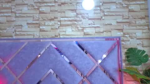 jade white  online show from March 2, 1:18 pm