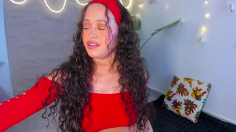 Snapshot of jadee__ chatting on December 22, 3:11 am jadee__ online show from December 22, 3:11 am