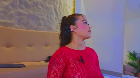 Snapshot of jadee__ chatting on October 19, 2:13 am jadee__ online show from October 19, 2:13 am