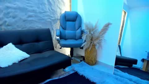 Snapshot of jadee__ chatting on March 4, 3:00 am jadee__ online show from March 4, 3:00 am