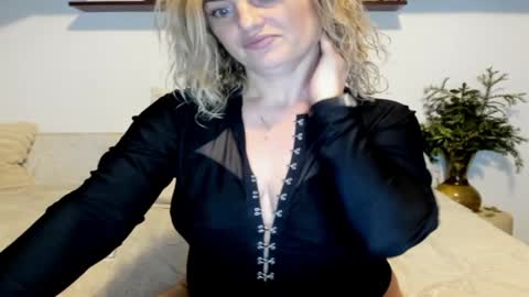 elena online show from January 6, 3:09 am