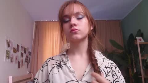 jamie_chung online show from March 23, 3:01 am