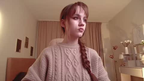 jamie_chung online show from January 14, 1:10 am