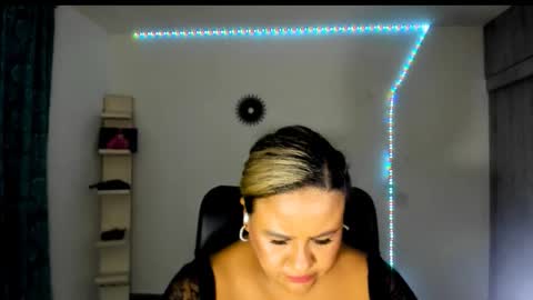 jan_milkhot online show from February 18, 3:49 am