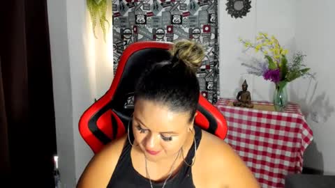jan_milkhot online show from December 6, 8:50 pm