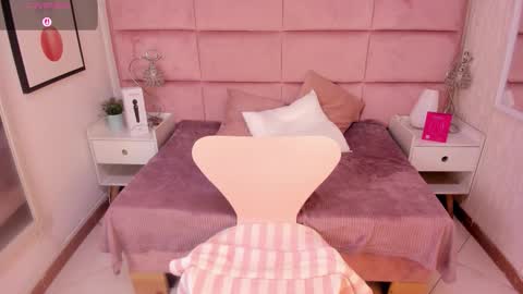 Janah Myers online show from October 1, 12:43 pm