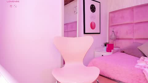 Janah Myers online show from April 15, 7:58 pm