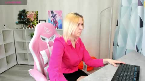 Snapshot of jane_broks chatting on January 4, 12:59 am jane_broks online show from January 4, 12:59 am