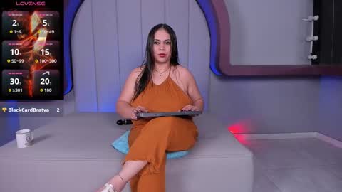 Snapshot of janecullen chatting on October 17, 4:05 am JANE online show from October 17, 4:05 am