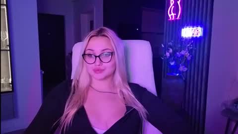 Jane online show from November 5, 9:09 pm