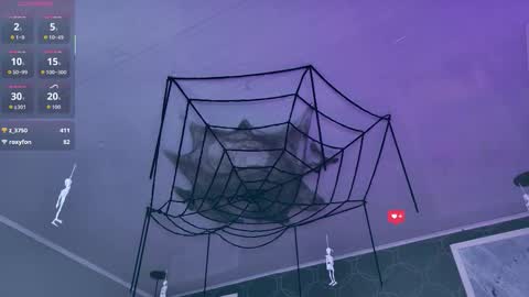 janettejones_ online show from October 31, 7:23 am