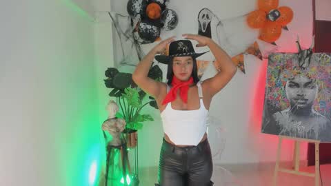 Snapshot of jany__love chatting on October 27, 11:28 am JANY online show from October 27, 11:28 am