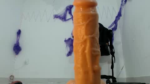 Snapshot of japonesa01 chatting on October 15, 11:18 pm Monik online show from October 15, 11:18 pm