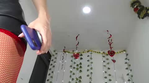 Snapshot of japonesa01 chatting on March 8, 10:08 am Monik online show from March 8, 10:08 am