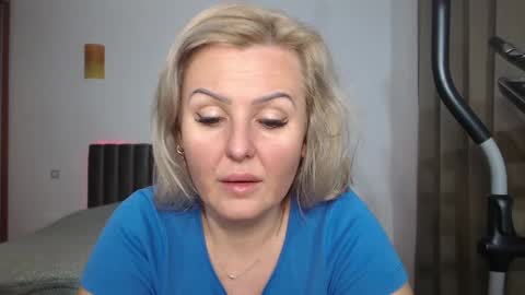 jaqueline88 online show from December 17, 6:02 am