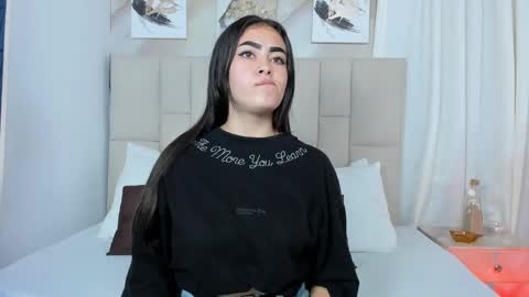 Jaslyn online show from December 28, 4:41 pm