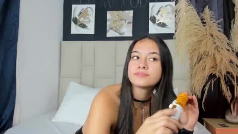 Jaslyn online show from December 10, 2:28 pm