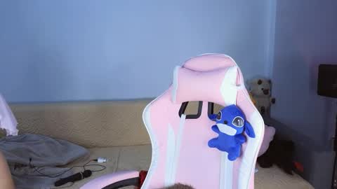 Jasmine online show from February 10, 7:39 pm