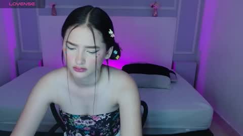 Snapshot of jasminebella0 chatting on March 2, 8:35 pm jasminebella0 online show from March 2, 8:35 pm