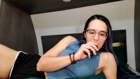 Jasmine online show from January 27, 11:11 am