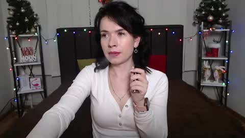 JasmineKouch online show from December 29, 4:27 am