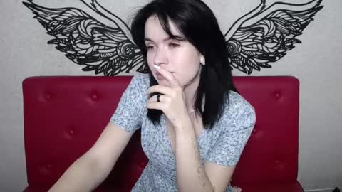 JasmineKouch online show from January 22, 4:44 am