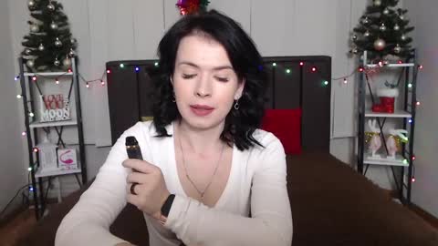 JasmineKouch online show from December 28, 6:18 pm