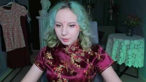 Jasmine online show from December 11, 5:10 am