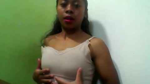 Snapshot of jayalydiah chatting on October 6, 1:50 pm jayalydiah online show from October 6, 1:50 pm