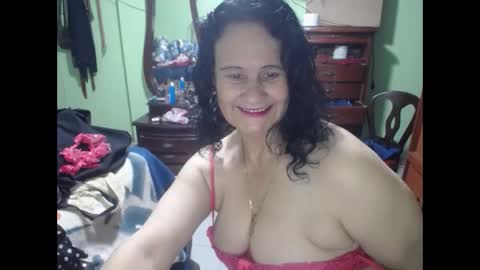 Snapshot of jazmin_rios chatting on January 28, 10:45 am jazmim online show from January 28, 10:45 am