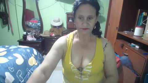 Snapshot of jazmin_rios chatting on March 2, 11:06 pm jazmim online show from March 2, 11:06 pm