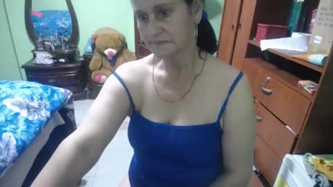 Snapshot of jazmin_rios chatting on February 21, 12:17 pm jazmim online show from February 21, 12:17 pm