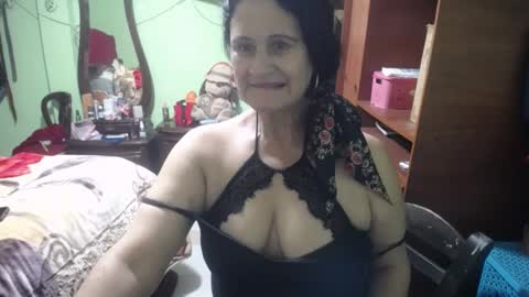 Snapshot of jazmin_rios chatting on October 10, 9:31 pm jazmim online show from October 10, 9:31 pm