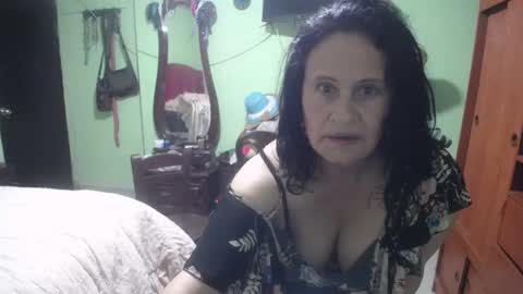 Snapshot of jazmin_rios chatting on March 6, 11:09 pm jazmim online show from March 6, 11:09 pm