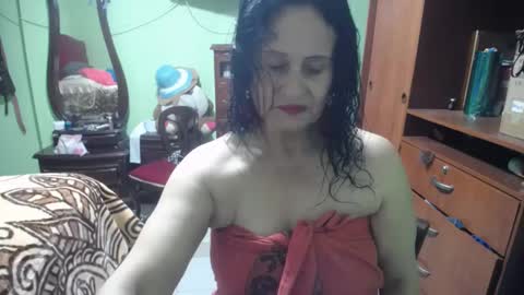 Snapshot of jazmin_rios chatting on March 10, 6:45 pm jazmim online show from March 10, 6:45 pm
