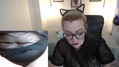 Snapshot of jazmin_ross chatting on February 1, 12:47 pm jazmin online show from February 1, 12:47 pm