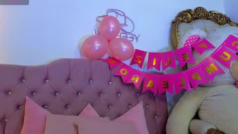 Jazmin  online show from January 13, 7:31 pm