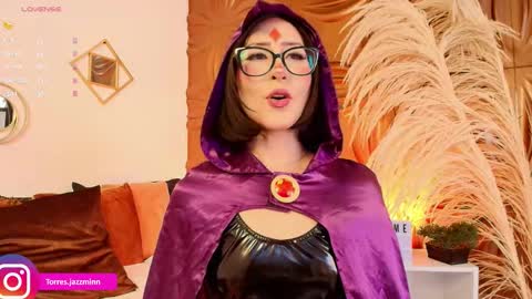 Jazmin online show from October 11, 2:09 pm