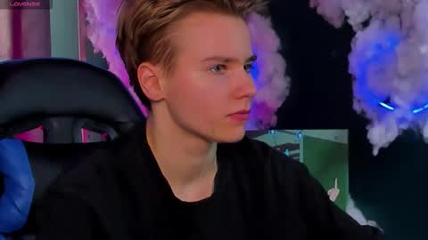 jean_wilsons online show from March 8, 11:14 am