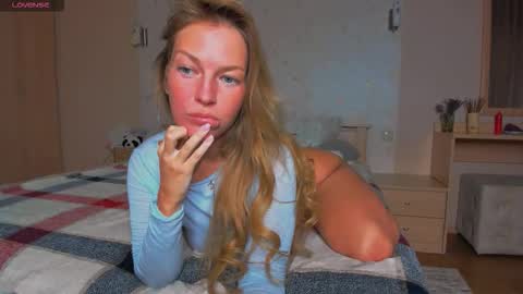 Jeanne online show from November 25, 4:14 am