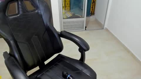 jeins_22 online show from December 20, 2:41 am