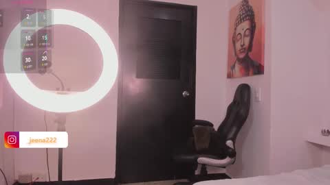 Snapshot of jenaa_ chatting on October 28, 4:24 pm JEENA  online show from October 28, 4:24 pm