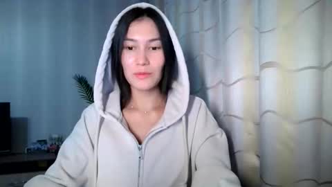 jenariva online show from November 22, 2:31 pm