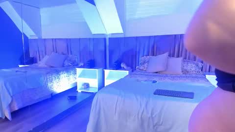 jenifer_cruz online show from March 28, 8:36 am