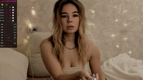 EvaSileZ online show from November 8, 2:22 pm