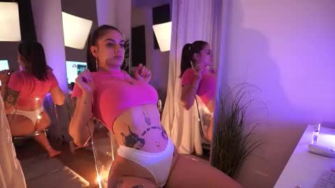 jeniffer_foxx online show from September 11, 5:30 am