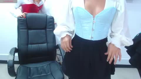 Snapshot of jenn_cg chatting on October 31, 6:12 pm jenn online show from October 31, 6:12 pm