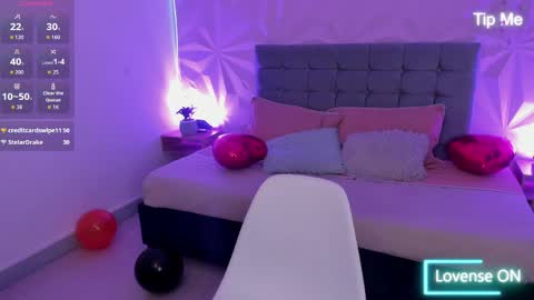 jenn online show from April 16, 9:50 pm