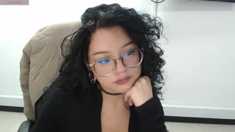 Snapshot of jenn_cg chatting on September 23, 7:56 pm jenn online show from September 23, 7:56 pm