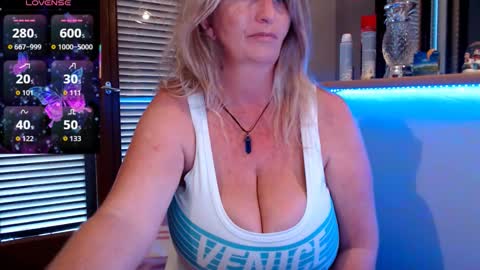 Jenna online show from November 14, 7:52 am